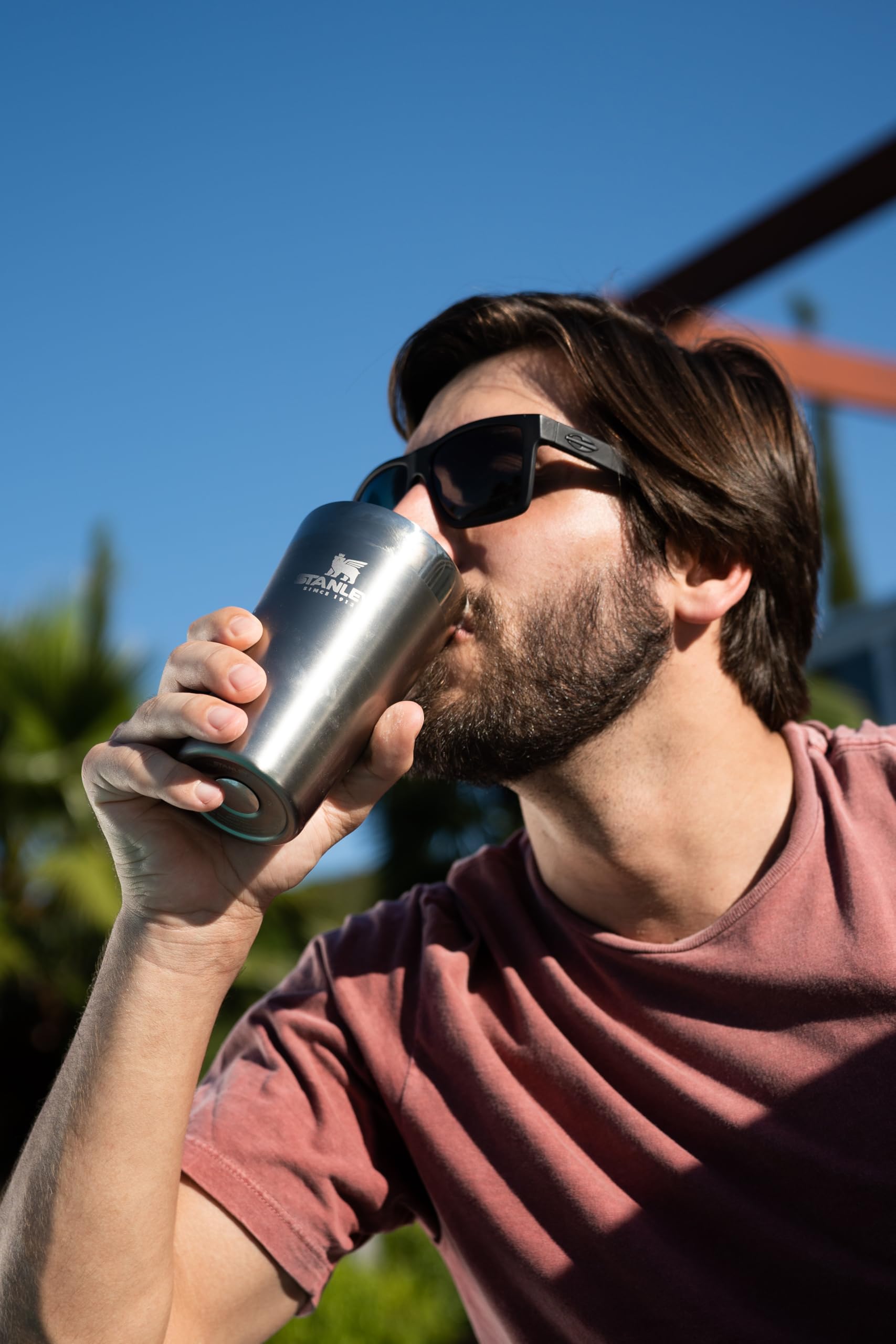 Stanley - Copo de cerveja isolado, copo empilhável Stay Chill de 473 ml, para bebidas quentes ou frias, Stainless Steel